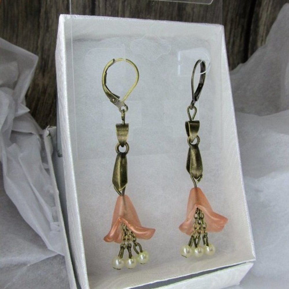Rustic Brass Flower Earrings w/dangling pearls